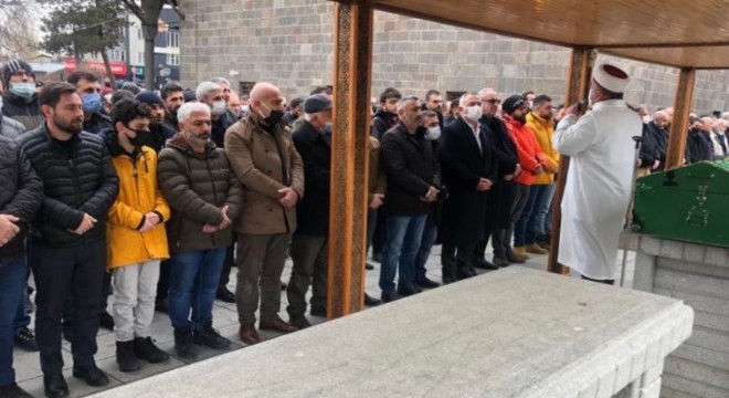  Gazeteci Polat'ın baba acısı